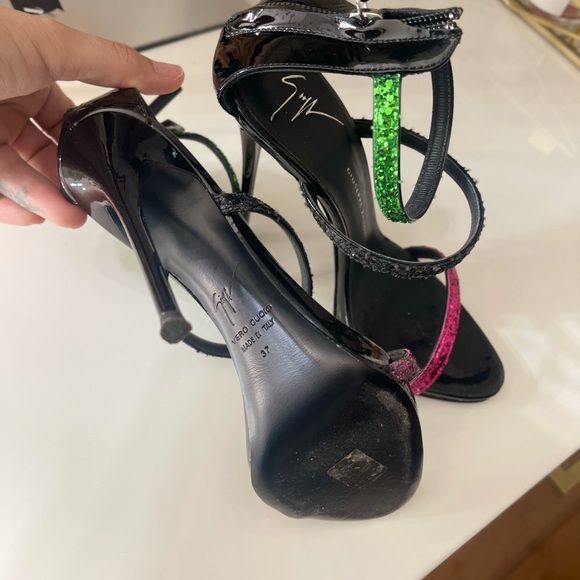 Sandal - Picture 2 of 4